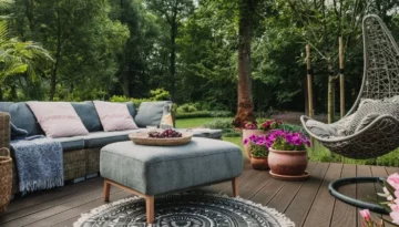 beautiful outdoor furniture on deck.jpg